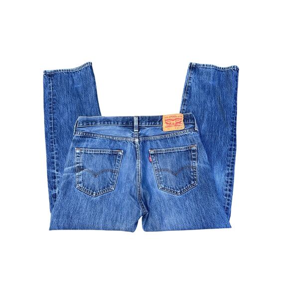 Men’s W34 L30 Levi’s Straight Leg Jeans Medium Wash Distressed READ 501 - Picture 4 of 5